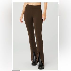 Alo Airbrush High-Waist Flutter Legging